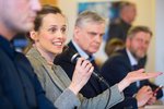 Baráttan fyrir áfengi í búðir teygir sig inn á borgarstjórnarfund