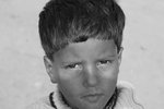 Slapp naumlega frá barnaníðingi