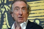 Eric Idle um það hvað Bandaríkin fundu upp: „Fjöldaskotárásir í skólum…?“