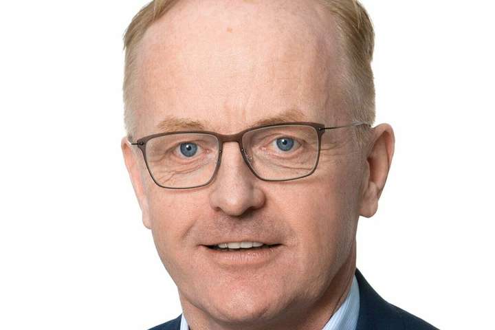 Bæjarstjórar á ofurlaunum eiga þetta sameiginlegt – Ánægjulegt að fylgjast með þeim dafna í starfi