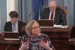 Húðskammar Miðflokkinn fyrir að auka bið fátækra eftir réttlætismálum með málþófi