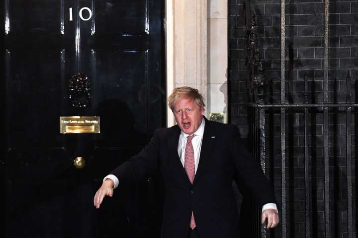 Boris Johnson greinist með COVID-19