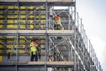 Fjársterkir einstaklingar og félög keyptu upp stóran hluta nýrra íbúða