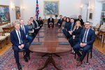 Í góðum málum/Í slæmum málum