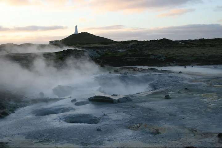 Leiðsögumaður með fatlaða ferðamenn snéri við hjá Gunnuhver – Aðgengi ekki til staðar