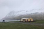 Snjór í byggð í Árneshreppi: „Þetta verður gott sumar þegar hretinu slotar“.