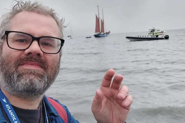 Of seint fyrir Arnar Eggert að skipta um stjórnmálaskoðun: „Kannastu við Stjörnustríðsmyndirnar?“