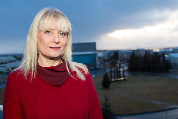 Eva segir að dómskerfið eigi við tvö alvarleg vandamál að stríða: „Lata dómara og duglega dómara“