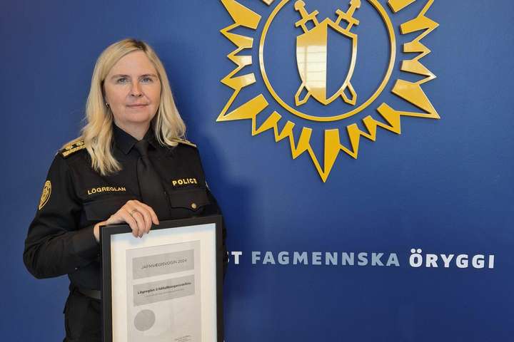 Lögreglan á höfuðborgarsvæðinu fékk viðurkenningu Jafnvægisvogarinnar: „Jafnrétti er ákvörðun!“