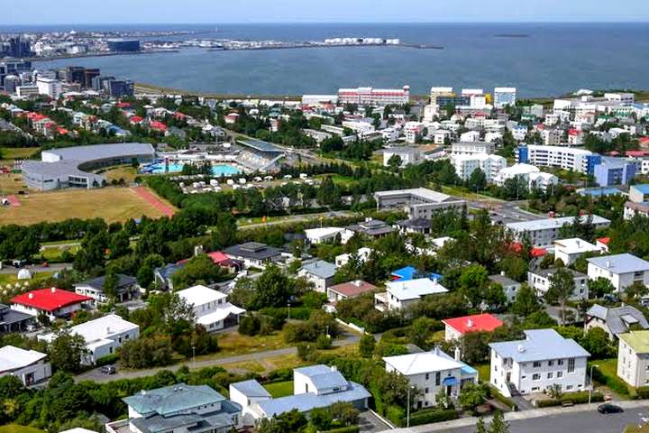 Karlmaður elti 13 ára stúlku í Laugardalnum: „Hún öskraði á hann og hljóp í átt að Laugarásvegi“