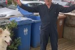 Jón Gnarr treður niður rusl í spaugilegu myndskeiði: „Gleðilegan menningardag!“