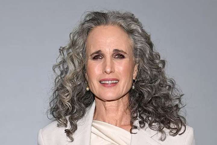 Andie MacDowell greindist með peruvöðvaheilkenni: „Hélt að ég væri bókstaflega að detta í sundur“
