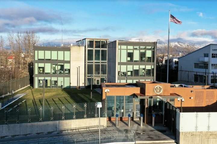 Fimm samtök boða mótmæli við bandaríska sendiráðið: „Ofbeldið læðist að okkur eins og þoka“