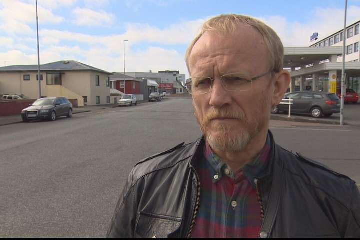 „Heyrðu, Bubbi, þetta gæti verið tuttugu þúsundasti íbúinn.“