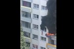 Bræður stukku úr brennandi húsi – Björguðust á ótrúlegan hátt