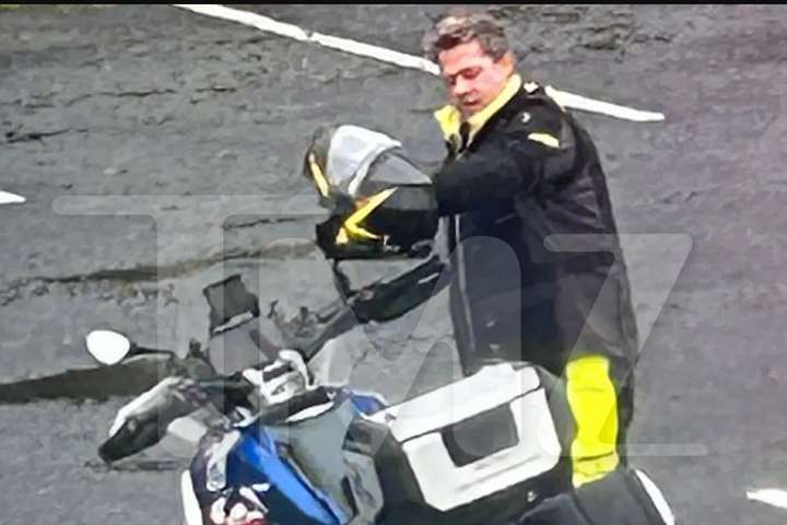 Brad Pitt glæsilegur á ferðalagi um Ísland – MYNDBAND