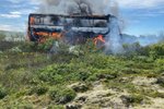 Rúta full af ferðamönnum brann við Þingvelli: „All­ir komust út af sjálfs­dáðum“