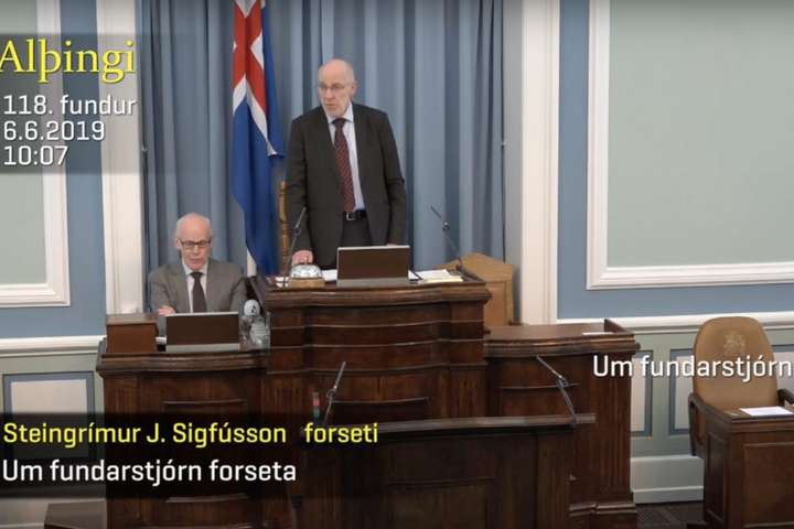 „Hæstvirtur forseti verður að starfa öðruvísi en bara sem blaðafulltrúi ríkisins”
