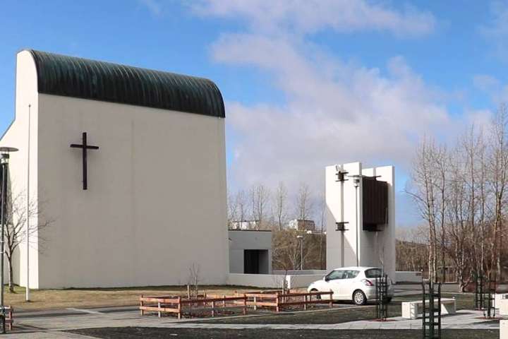 Ég vil fara í fleiri jarðarfarir