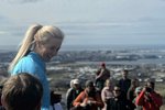 Halla Hrund á Úlfarsfelli: Hátt í 150 manns hlýddu á fjallræðuna – MYNDIR