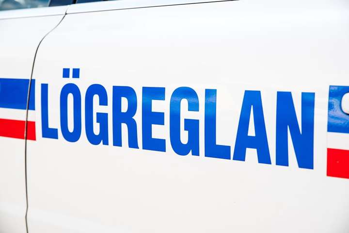 Ráðist á fimmtán ára drengi með rafbyssu