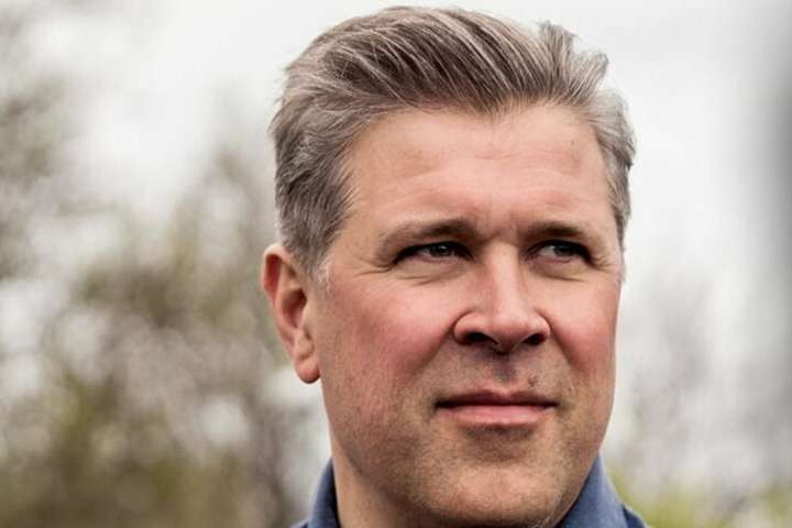Best fyrir þjóðina ef Bjarni Ben gefur vinum eða ættingjum Íslandsbanka: Ókeypis peningar