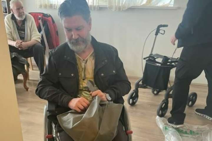 Sonur Ólafs fær að gista hjá frænku sinni í nokkra daga: „Ætli ég verði ekki fyrir utan í bílnum“