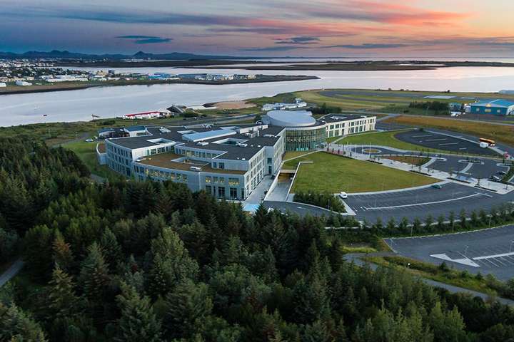 Þetta er fólkið sem verslar mest á netinu: „Netverslun náði hámarki árið 2021“