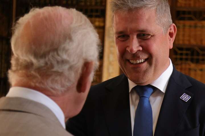Karl Bretakonungur ræddi við Bjarna um laxveiði: „Hann fylgist enn með stöðu mála hér heima“