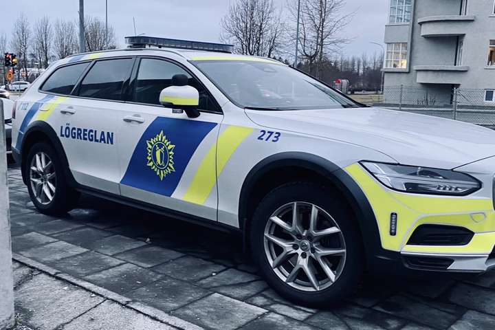 Grunur leikur á að vopnum hafi verið beitt við árásina