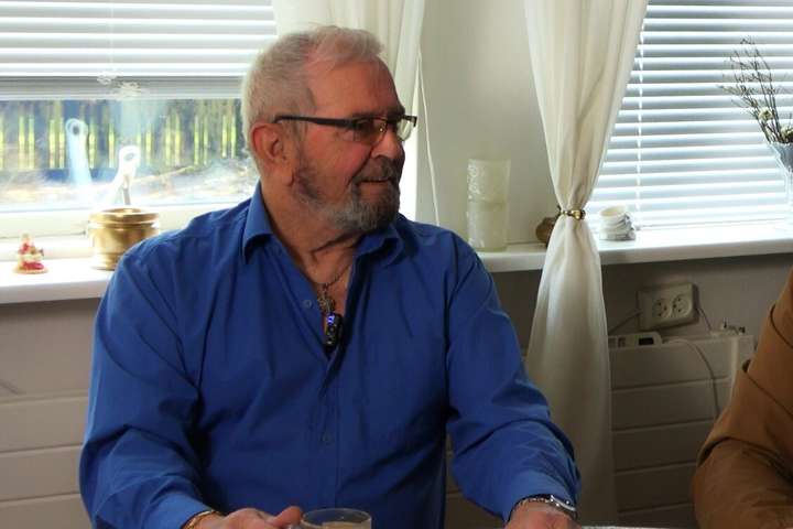 Sjóarinn: Hetjulund og sorg í þorpinu: Hannes Oddsson var á reki í gúmmbáti í ofsveðri í 30 tíma