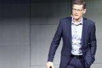 Þorsteinn Már yfirheyrður af lögreglu – Fundu fjölda skilaboða milli forstjórans og uppljóstrarans