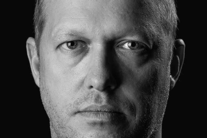 Sonur meints fórnarlambs Skúla læknis svarar: „Ég varð vitni af því þegar móðir mín var aflífuð“