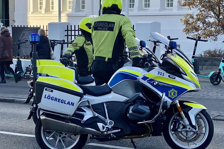 Komu auga á eftirlýsta bifreið í Garðabænum – Ölvuð kona sinnti ekki stöðvunarmerkjum lögreglu