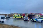 Reykjanesbraut lokuð að hluta eftir að flutningsbíll fór á hliðina