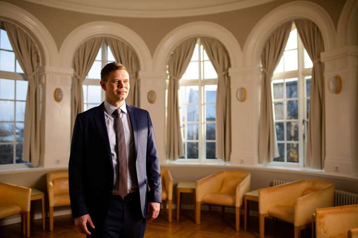 Vilhjálmur Árnason: „Sumir koma hingað fyrir tilstuðlan skipulagðra glæpahópa“