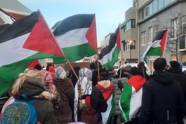 Boða samstöðugöngu með Palestínu og Líbanon: „Í heilt ár hefur Ísrael stundað þjóðarmorð“