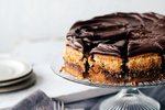 Laugardagskakan með hnetu- og kanilfyllingu
