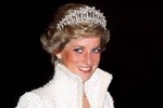 Komið í ljós hver mun leika Díönu í The Crown