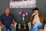 Sjóarinn: Sigurgeir Pétursson skipstjóri: Vélstjórinn lenti í eldtungunni og kastaðist fjóra metra