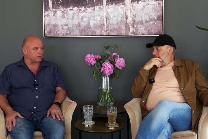 Sjóarinn: Sigurgeir Pétursson skipstjóri: Vélstjórinn lenti í eldtungunni og kastaðist fjóra metra