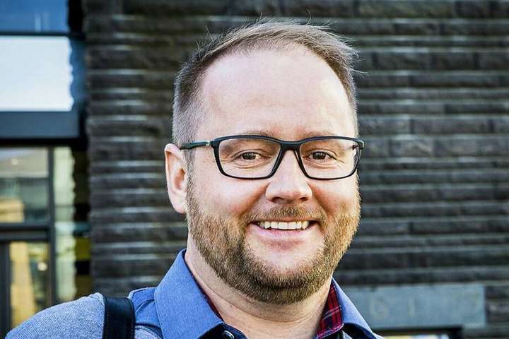 Hjálmar á Húsavík gaf kærustunni nýra: „Ég er mjög fallegur að innan“