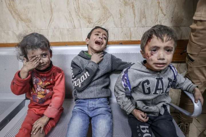 Neyðarstjóri UNICEF segir aðstæður barna á Gaza skelfilegar: „Þjáningin er bara óbærileg“