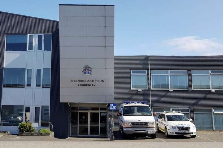 Segir flóttafólki haldið í limbói á Íslandi: „Þetta fólk gæti verið í vinnu og vill ekkert frekar“
