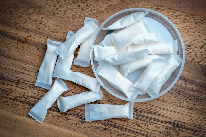 An increase in reports of children eating nicotine pouches