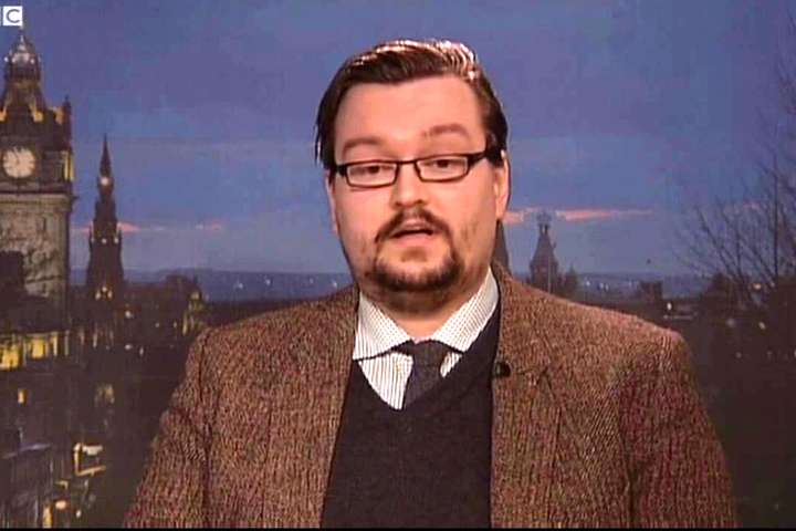 Gagnrýnir framferði Sjálfstæðisflokksins og Framsóknar hart: „Svona fólk þarf meðferð en ekki völd“