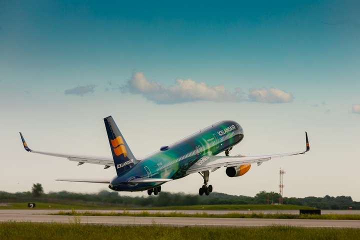 Dularfull veikindi herja áfram á flugfreyjur
