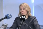 Varnir Sjálfstæðisflokksins féllu hver af annarri