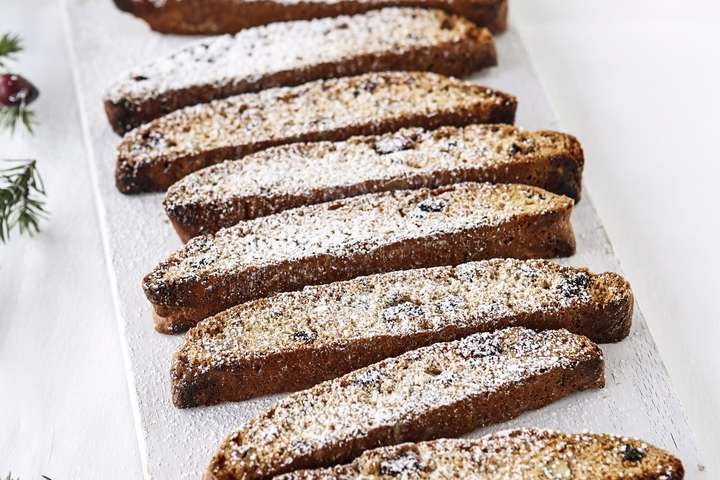 Biscotti með trönuberjum, pistasíuhnetum og hvítu súkkulaði