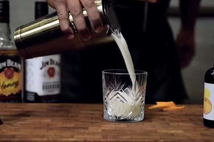 Myndband – Föstudagsdrykkurinn: Whiskey sour